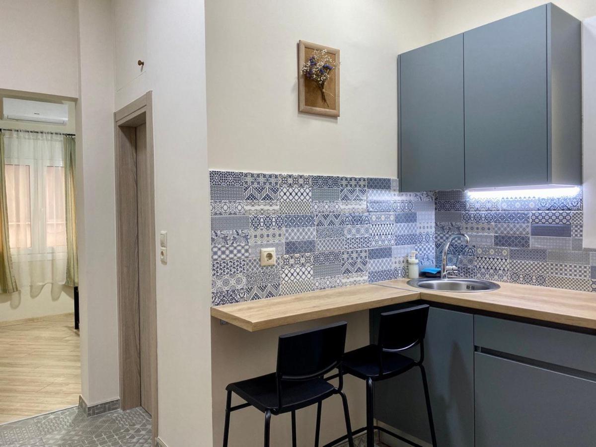 A Modern Flat In The Centre Apartment Athena Bagian luar foto